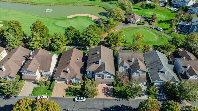Building Photo - 169 Hamlet Dr