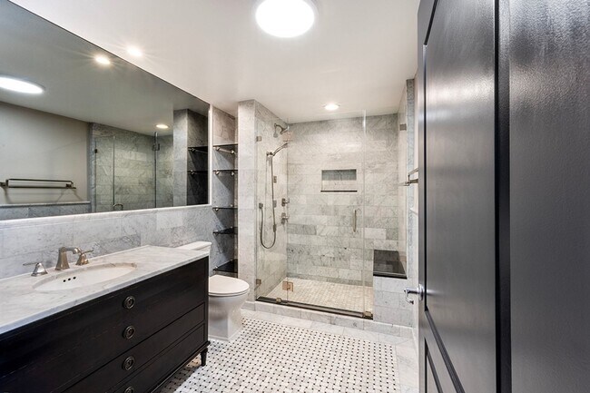Building Photo - Manhattan Condo Penthouse