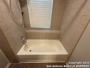 Building Photo - 13911 Hohmann Ct