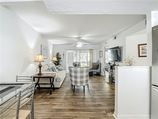 Building Photo - 28221 Pine Haven Way