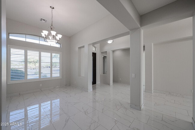 Building Photo - 6327 E Dixileta Dr