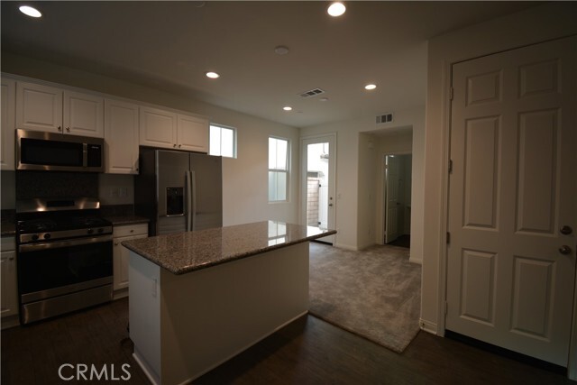 Building Photo - 16171 Paddock Ave