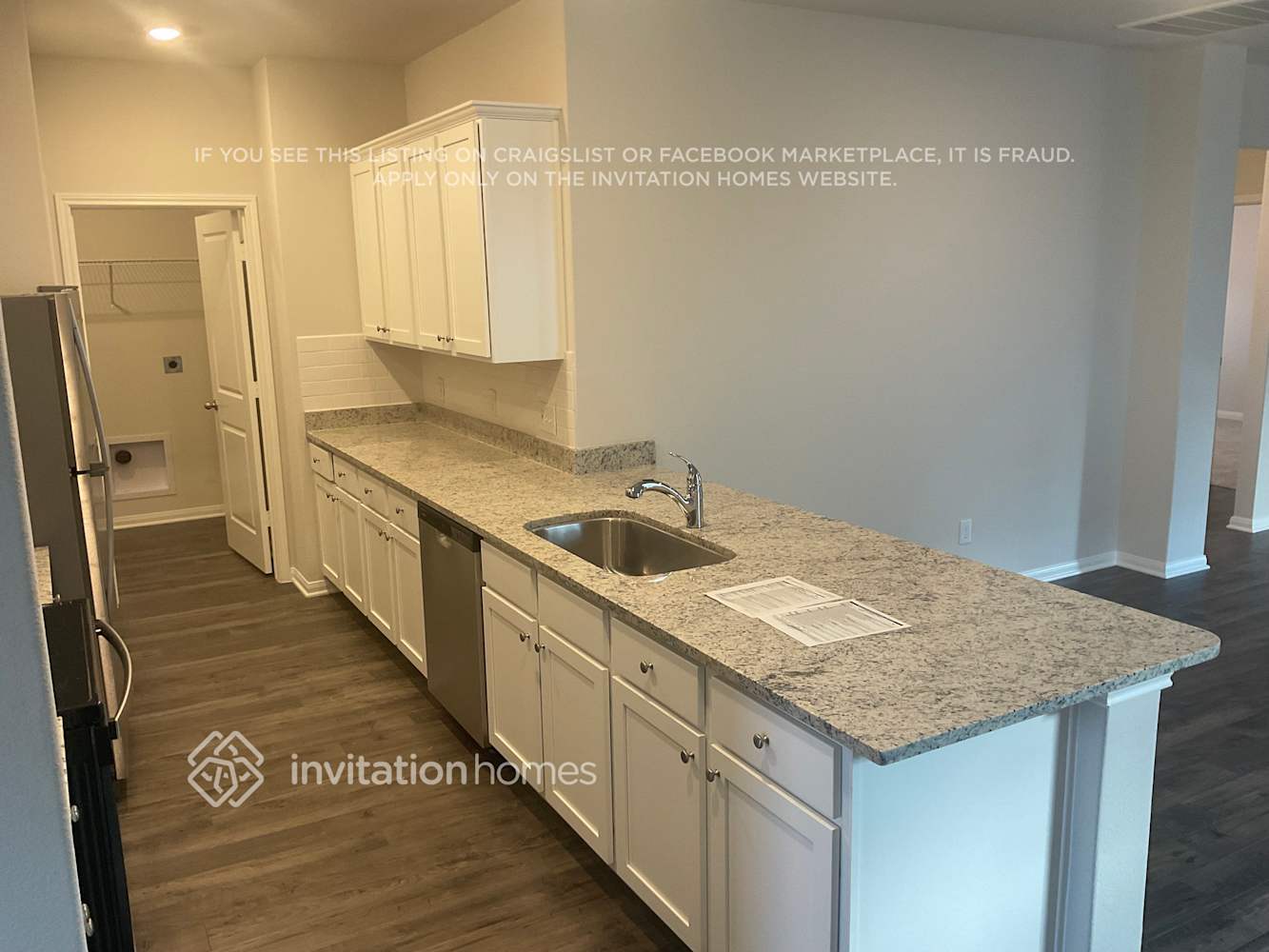 Building Photo - 8120 Sunberry Shadow Dr