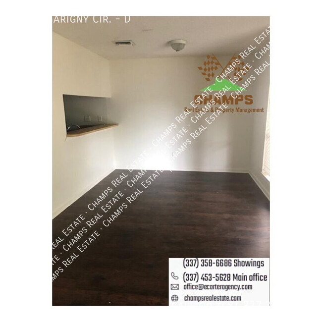 Building Photo - 114 Marigny Cir