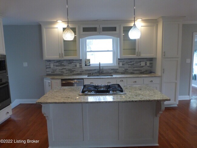 Building Photo - 701 Rudy Ln