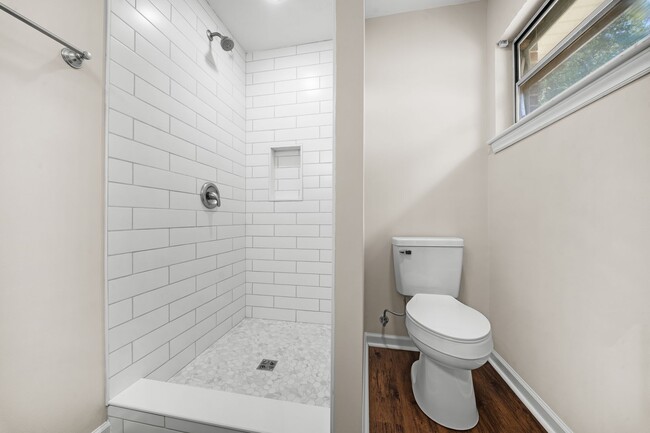 Building Photo - 409 Granade St