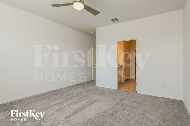 Building Photo - 1642 Isleta Lp
