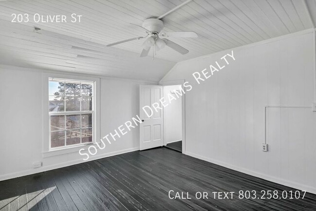 Building Photo - 203 Oliver St