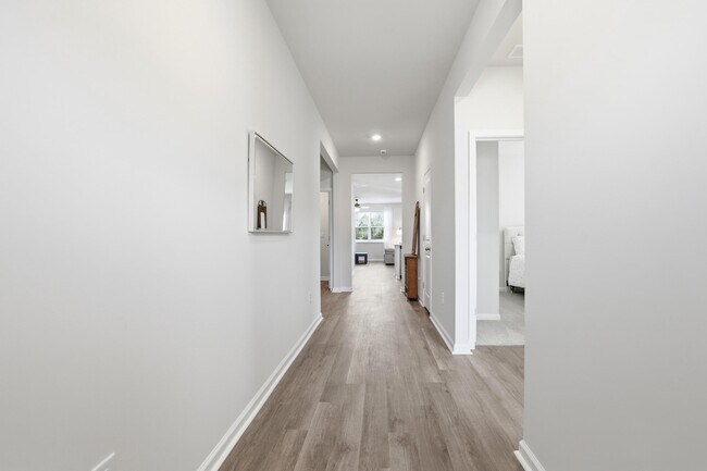 Building Photo - 114 Brooks Dr