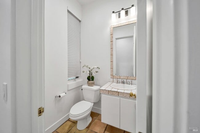 Building Photo - 1041 Las Amigas Rd