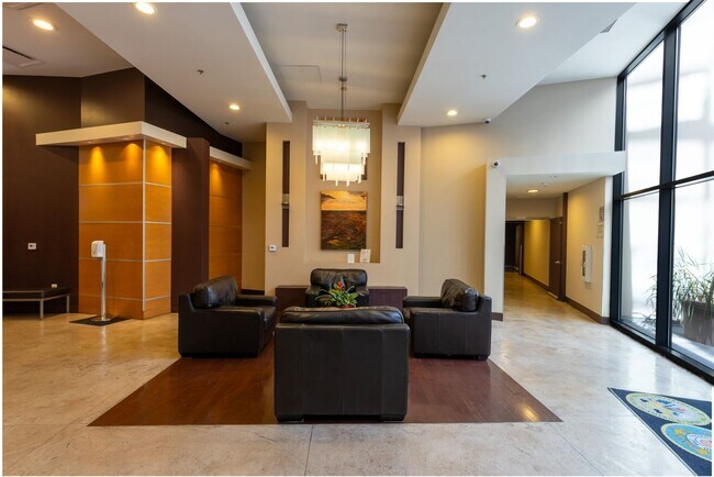 Building Photo - 530 K St