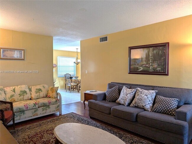 Building Photo - 1280 NW 43rd Ave