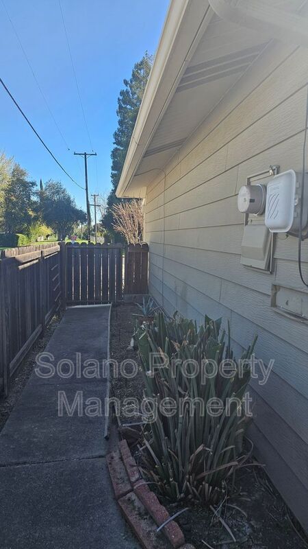 Building Photo - 154 McKinley Cir