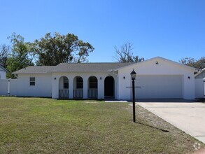 Building Photo - Updated 3 Bedroom 2 bath 2 Car garage