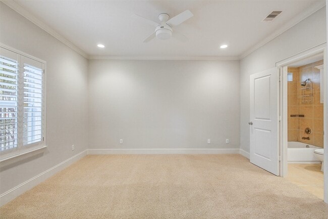 Building Photo - 2301 Park St