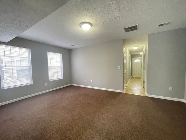 Building Photo - 1419/1421 Creekside