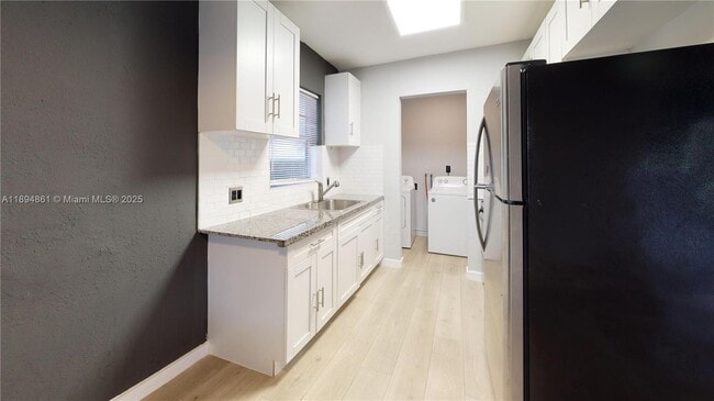 Building Photo - 404 NW 21st Terrace