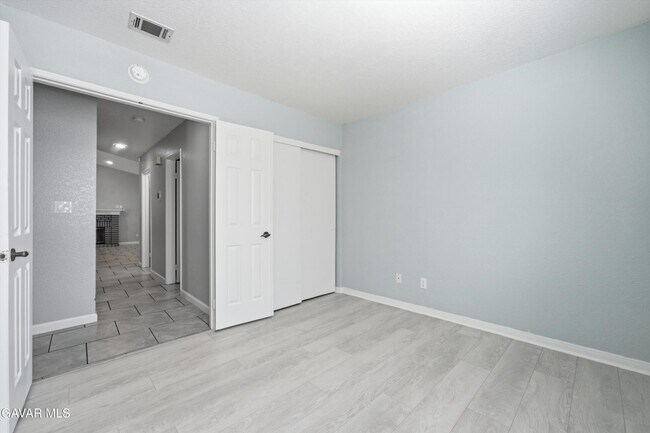 Building Photo - 3129 Golfwood Ct
