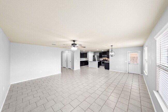 Building Photo - Welcome to The Bowen Floor Plan - 2 WEEKS ...
