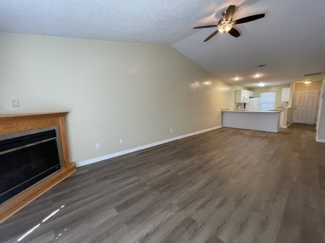 Building Photo - 7206 Curacas Dr