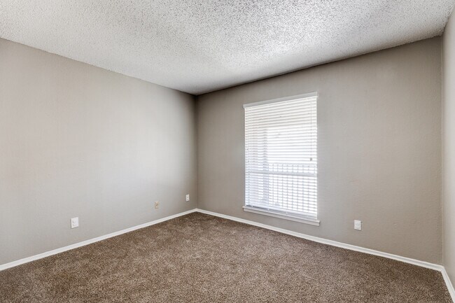 Building Photo - 5536 Boca Raton Blvd
