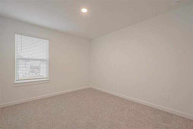 Building Photo - 3012 Skyline Mesa Dr