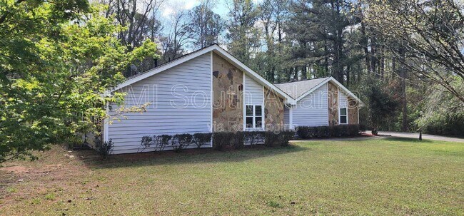 Building Photo - 200 Eli Run