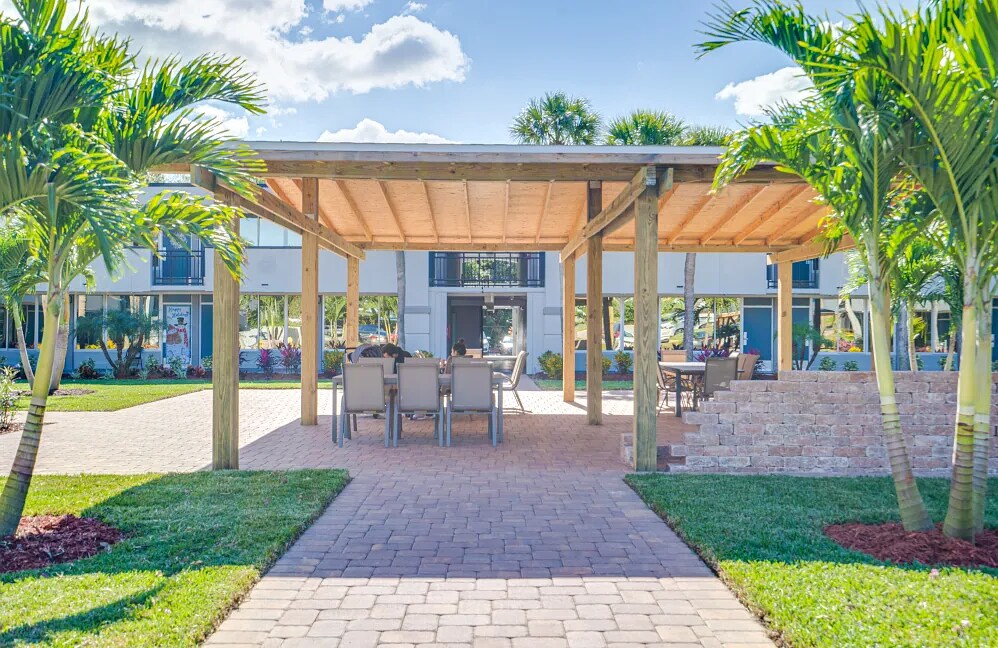 Building Photo - 2851 Maingate Village Cir