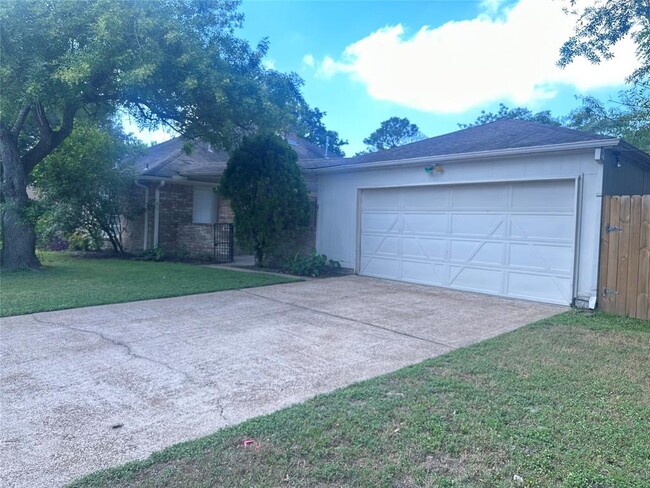 Building Photo - 5902 Pincay Oaks St
