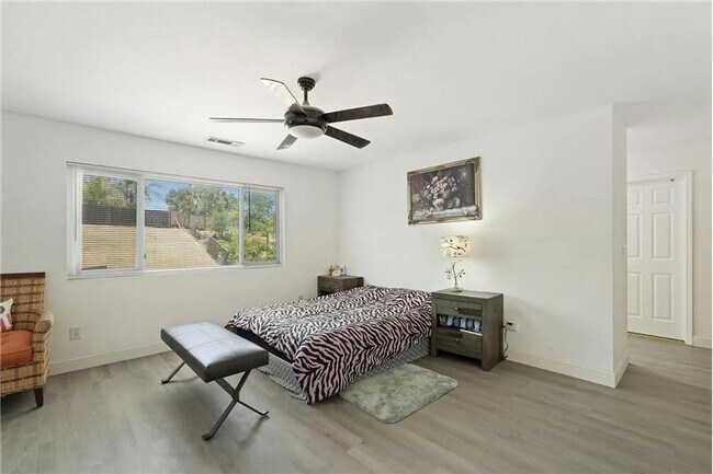 Building Photo - 5447 Benttree Way