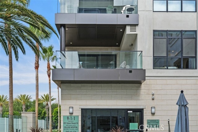 Building Photo - 4261 Uptown Newport Dr