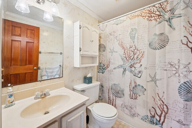 Building Photo - 256 Pioneer Loop