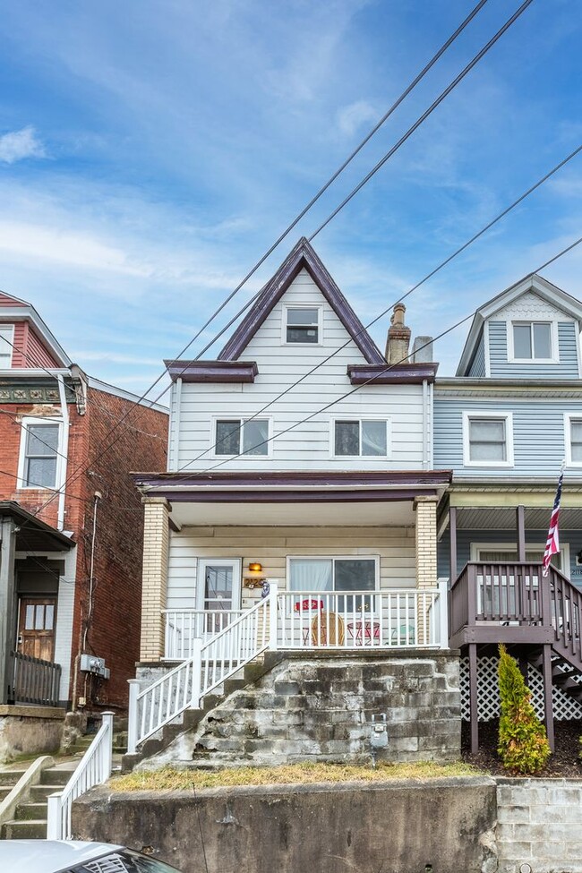 Building Photo - 2120 Salisbury St