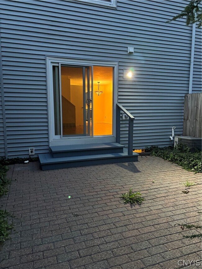 Building Photo - 8490 Fathom Dr
