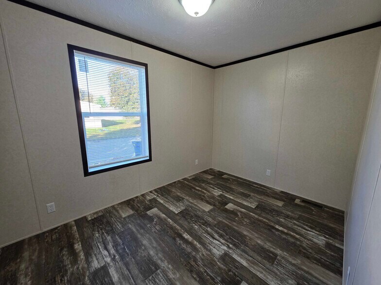 Building Photo - 3727 Birch St