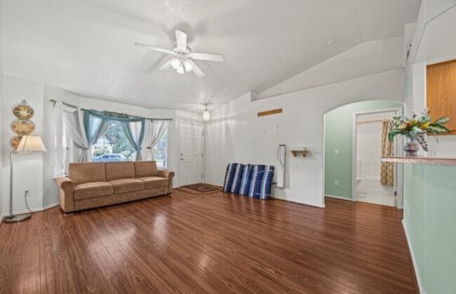 Building Photo - 803 Coopers Ct