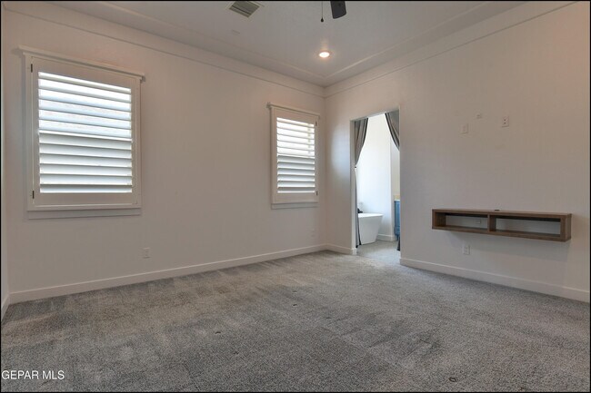 Building Photo - 218 Rutland Pl