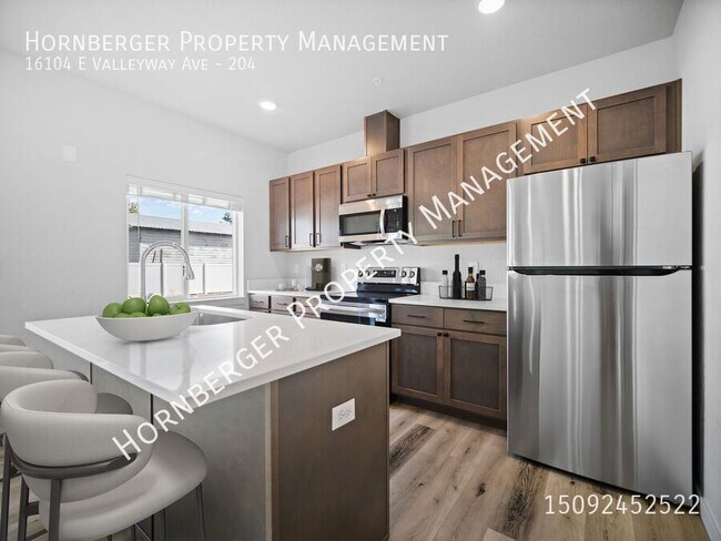 Building Photo - 16104 E Valleyway Ave