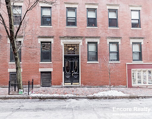 Building Photo - 97 Myrtle St