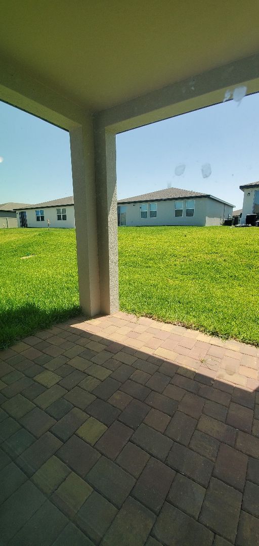 Building Photo - 4-Bedroom, 2.-Bathroom in Winter Haven ***MOVE-IN SPECIAL/50% OFF 2ND MONTH***