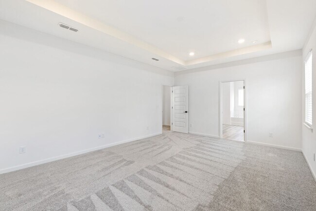 Building Photo - 121 Shadowdale Ln
