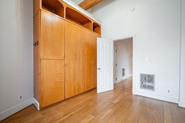 Building Photo - 310 Prince St