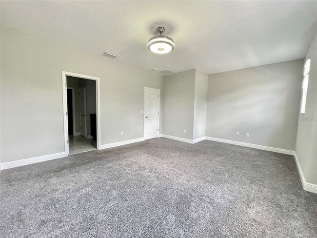 Building Photo - 2820 Grand Kemerton Pl