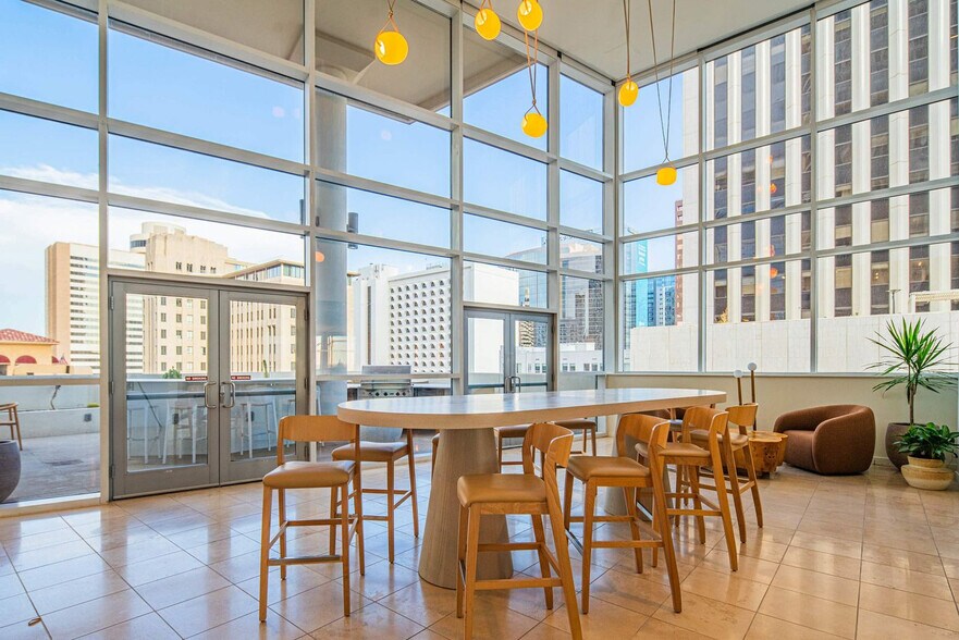 Building Photo - 101 N 1st Ave