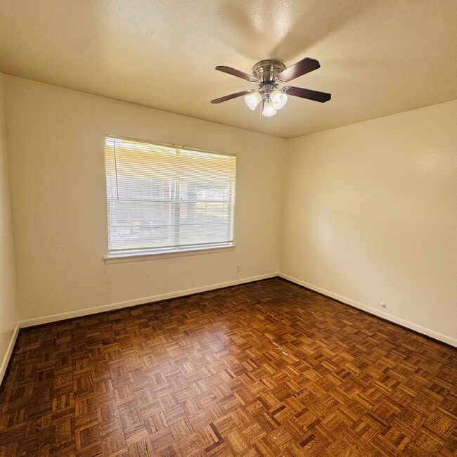 Building Photo - 1543 Alamo Creek