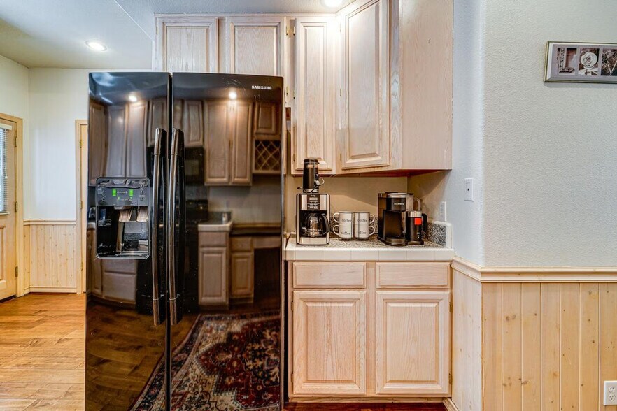 Building Photo - 14474 Northwoods Blvd