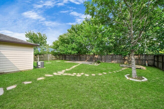 Building Photo - 4106 Falling Trace Ln