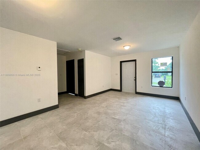 Building Photo - 11848 SW 213th St