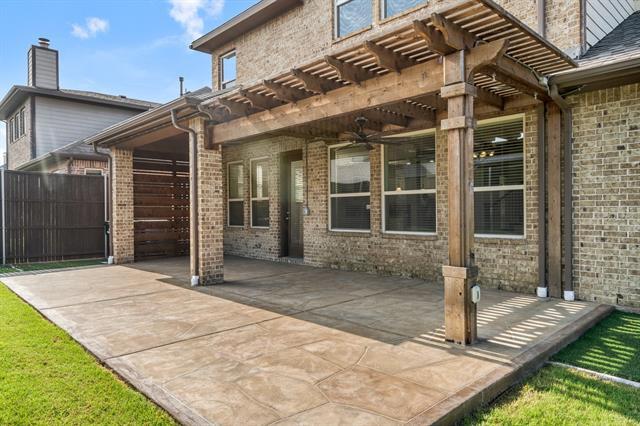 Building Photo - 546 El Camino Dr