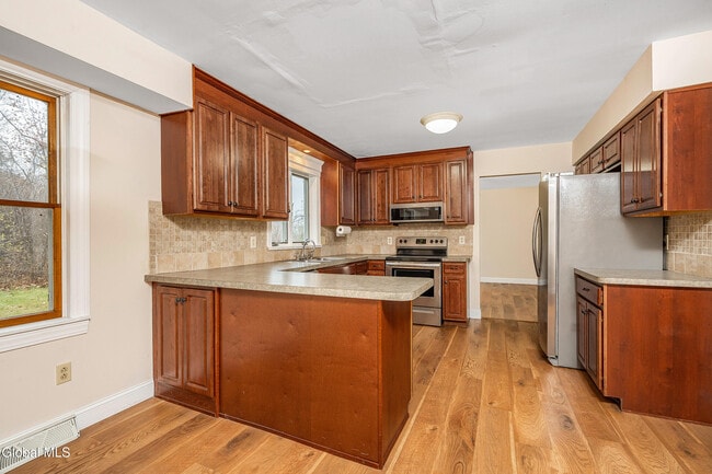 Building Photo - 3 Springwood Manor Dr